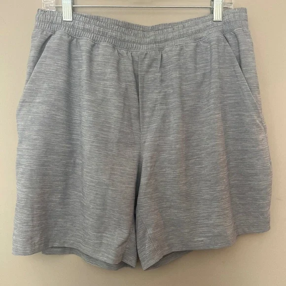Lululemon athletic shorts heather gray men’s large - Picture 2 of 3